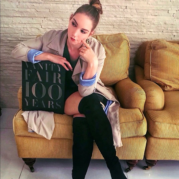 Meet your Posher, Emily - Picture 1 of 1